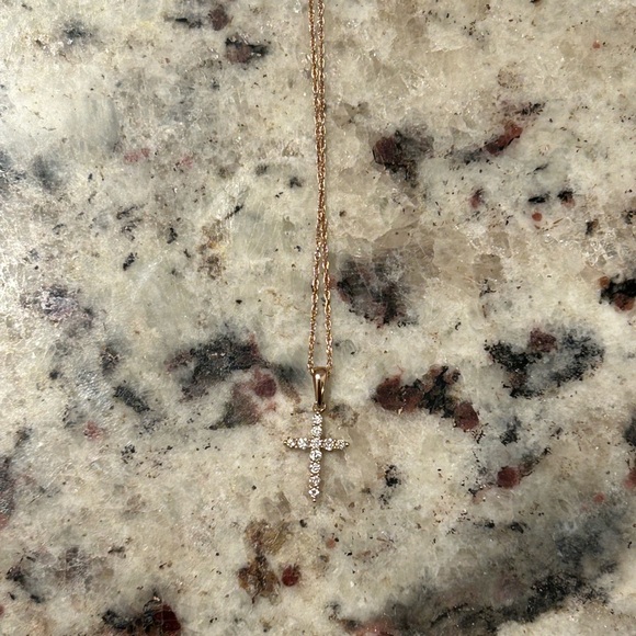 10K Gold/Rose Gold Cross Necklace - Picture 2 of 6